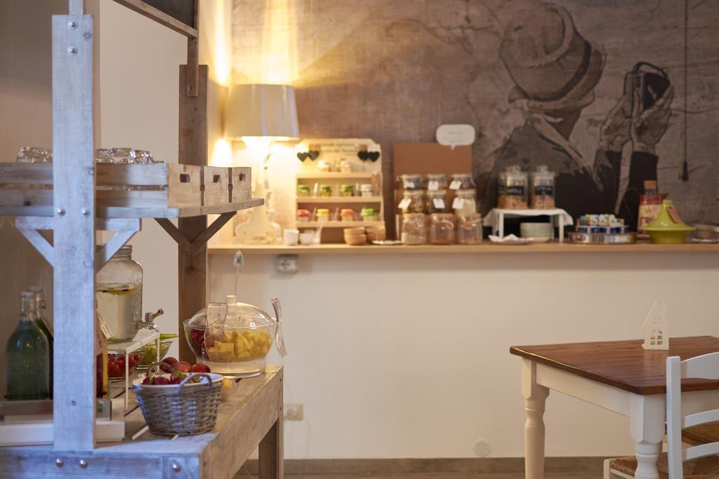 Cas'E Charming House Hotel Caserta Bagian luar foto