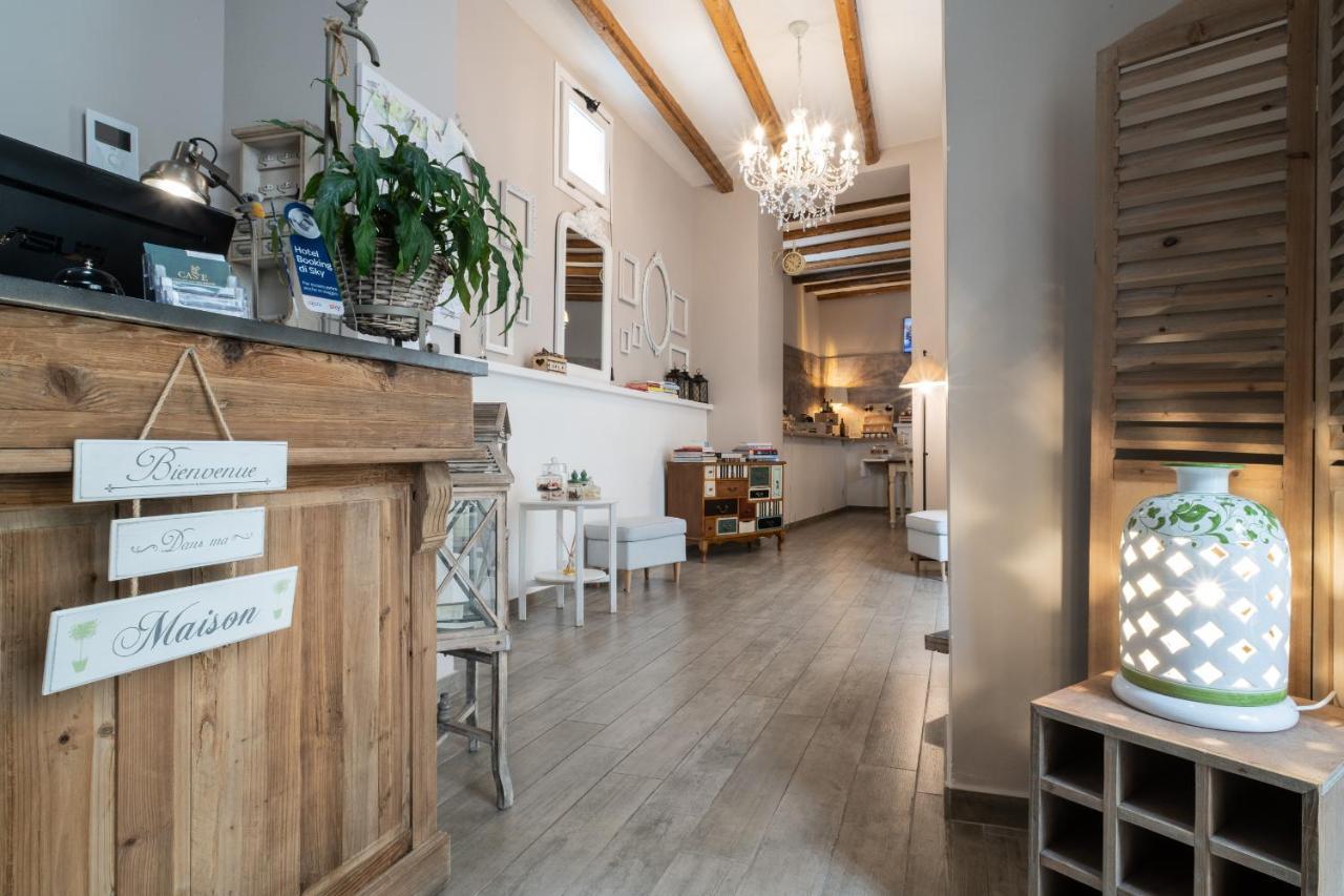 Cas'E Charming House Hotel Caserta Bagian luar foto