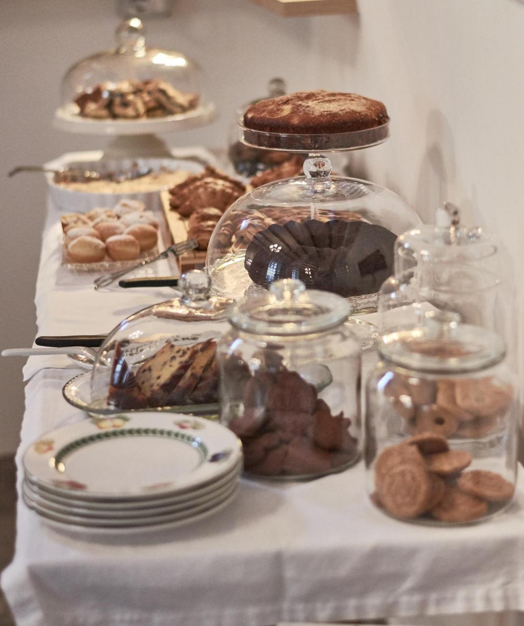 Cas'E Charming House Hotel Caserta Bagian luar foto